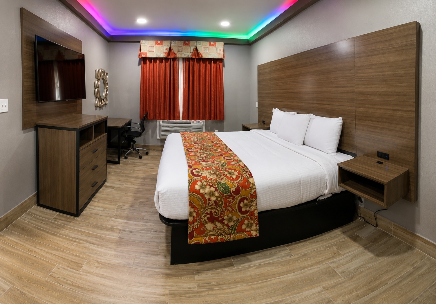 Accessible King room at Buzen Suites 2030